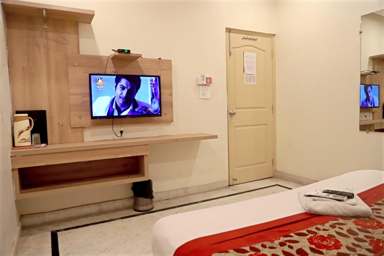 Hotel Klick International At "5 Min Walking " From New Delhi Railway Station Exteriér fotografie