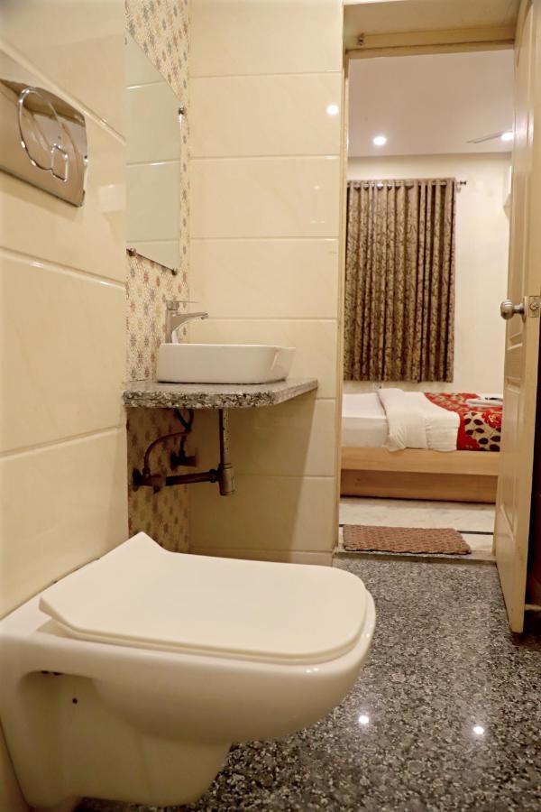 Hotel Klick International At "5 Min Walking " From New Delhi Railway Station Exteriér fotografie